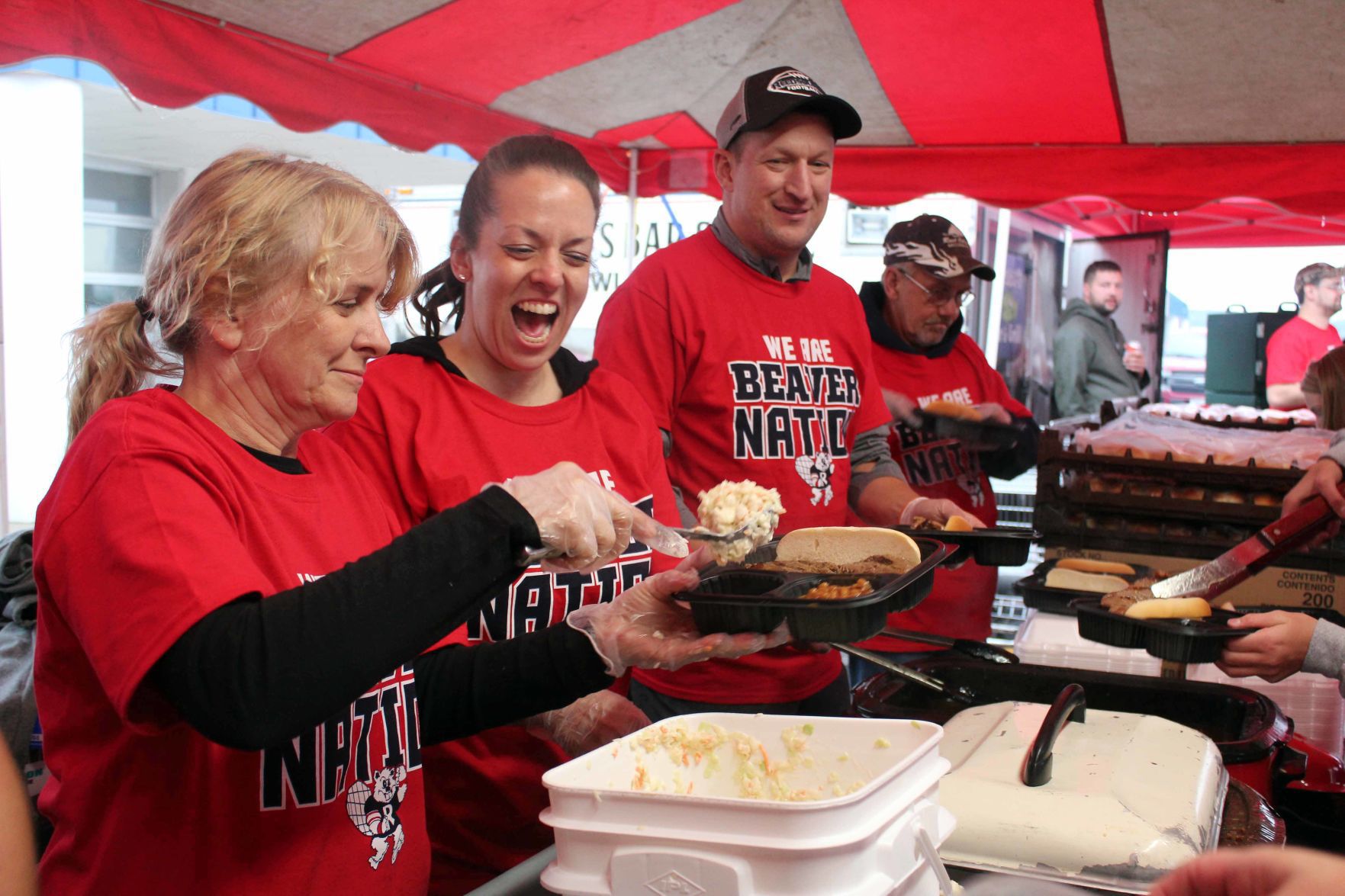 Assembly line puts together meals at steak challenge Reedsburg